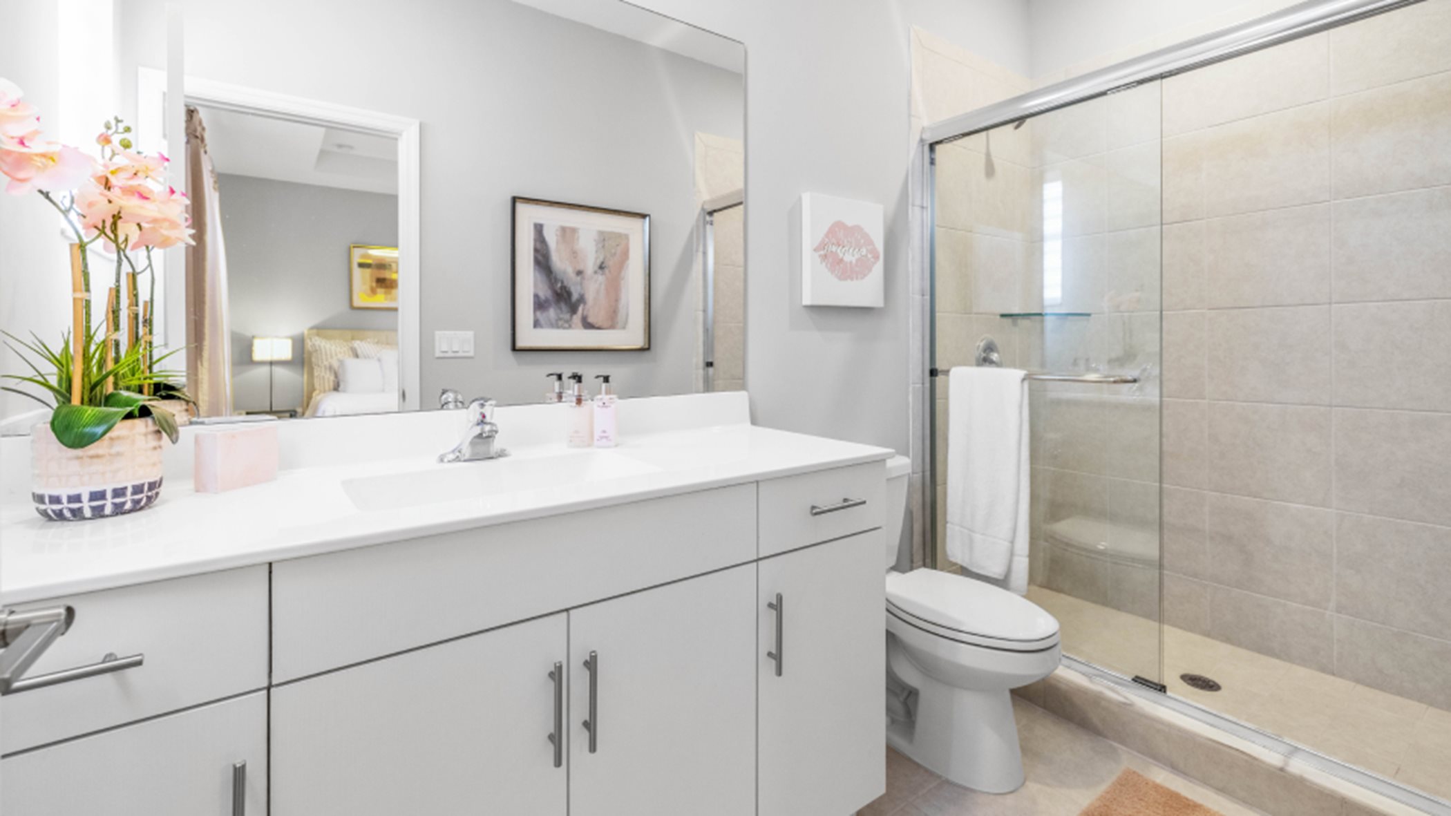 DAH_1588_Pic_Vence_OwnersBath_F2_12_13_23